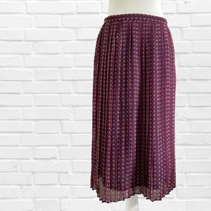 Banana Republic Chiffon Pleated Skirt Size 2 Geometric Bohemian Pink and Navy